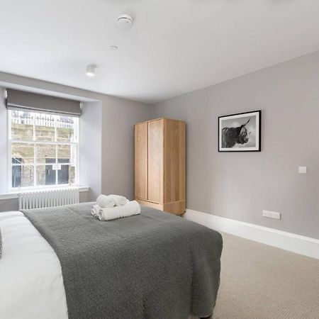 Joivy Luxurious 2Br Home Near Haymarket Station EDI Exteriér fotografie
