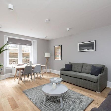 Joivy Luxurious 2Br Home Near Haymarket Station EDI Exteriér fotografie