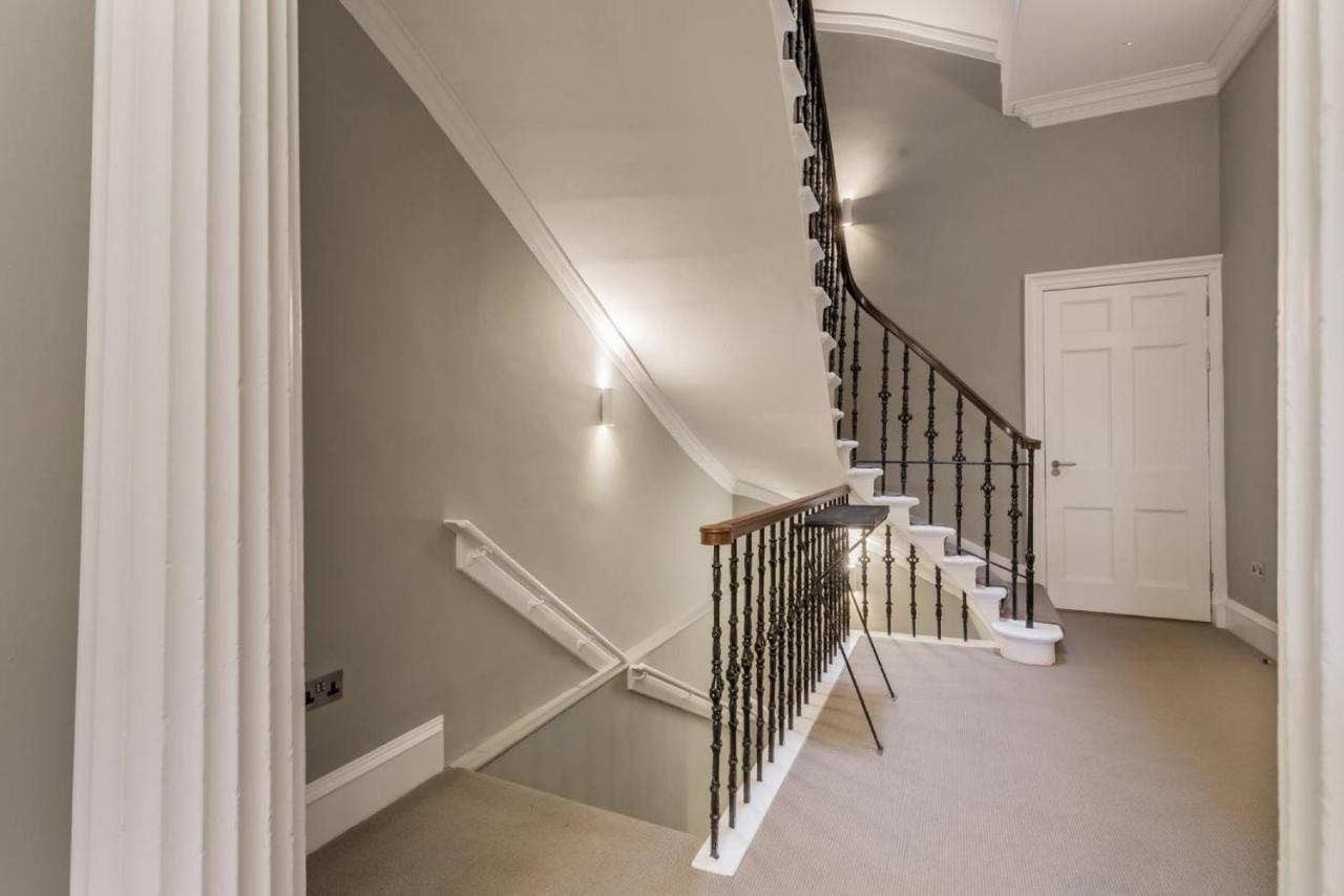 Joivy Luxurious 2Br Home Near Haymarket Station EDI Exteriér fotografie