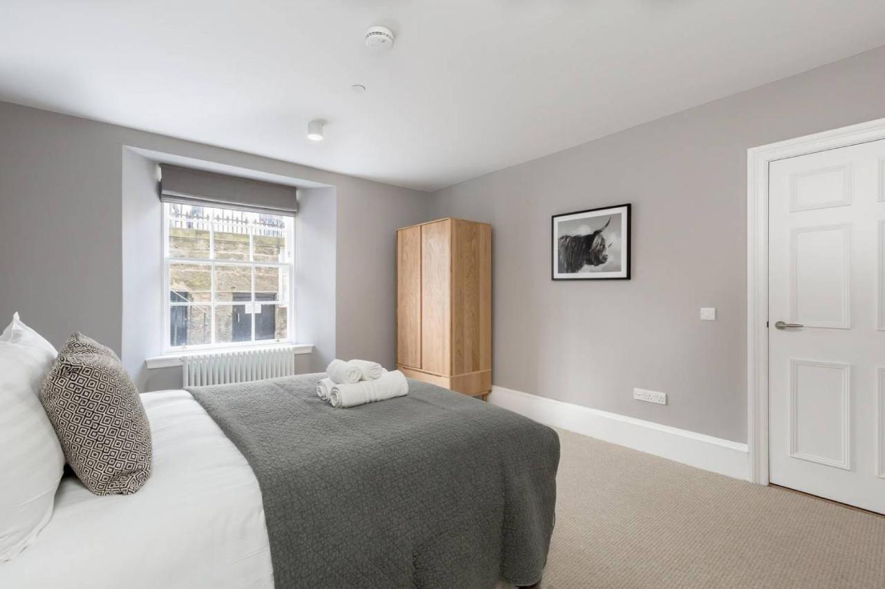 Joivy Luxurious 2Br Home Near Haymarket Station EDI Exteriér fotografie