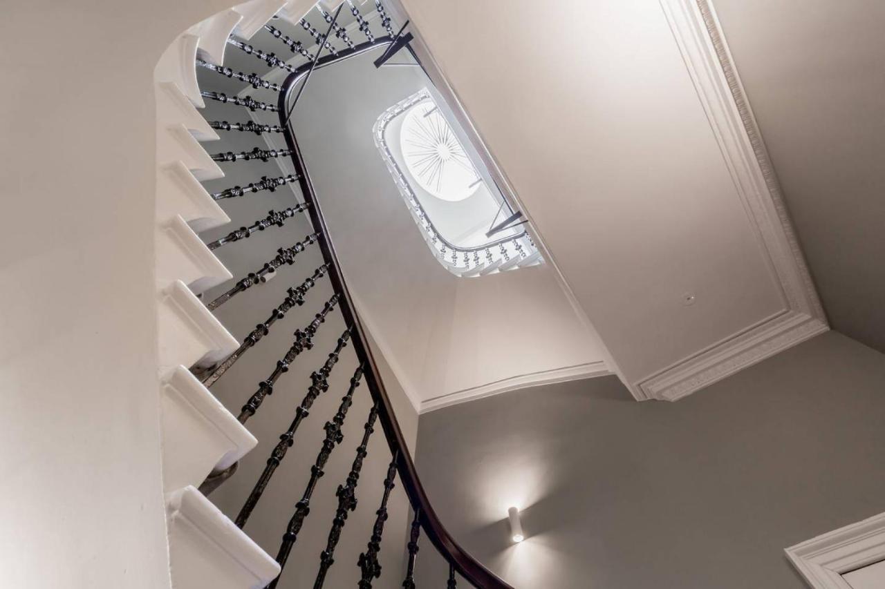 Joivy Luxurious 2Br Home Near Haymarket Station EDI Exteriér fotografie