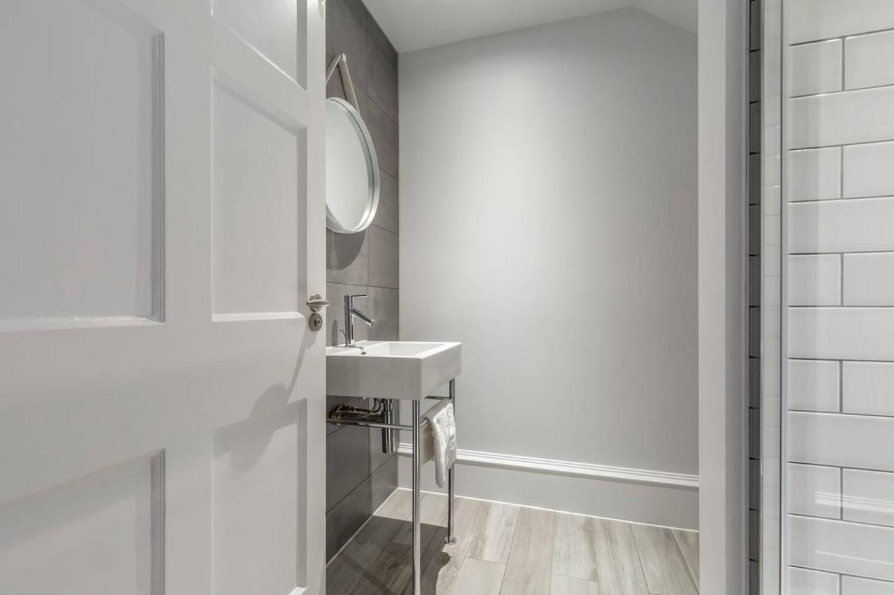 Joivy Luxurious 2Br Home Near Haymarket Station EDI Exteriér fotografie