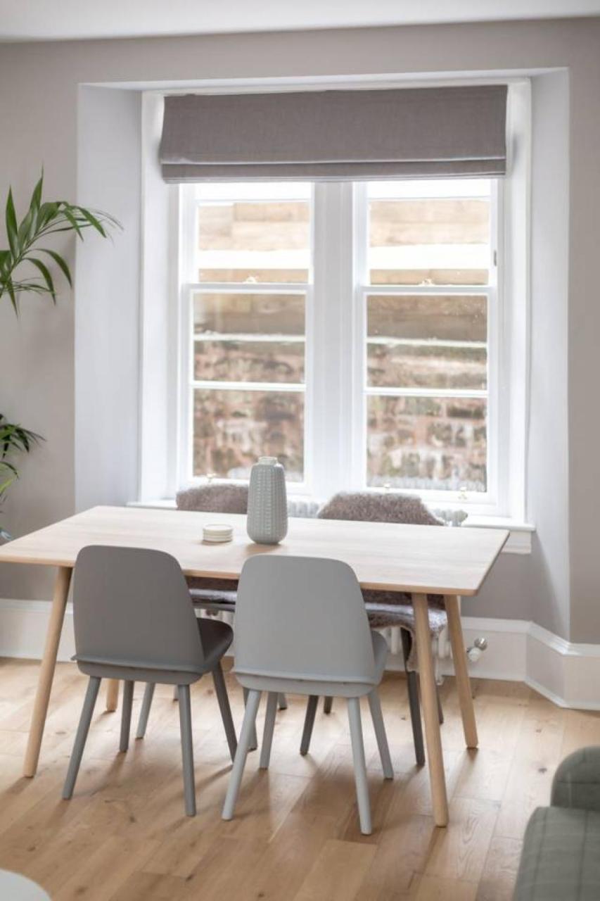 Joivy Luxurious 2Br Home Near Haymarket Station EDI Exteriér fotografie