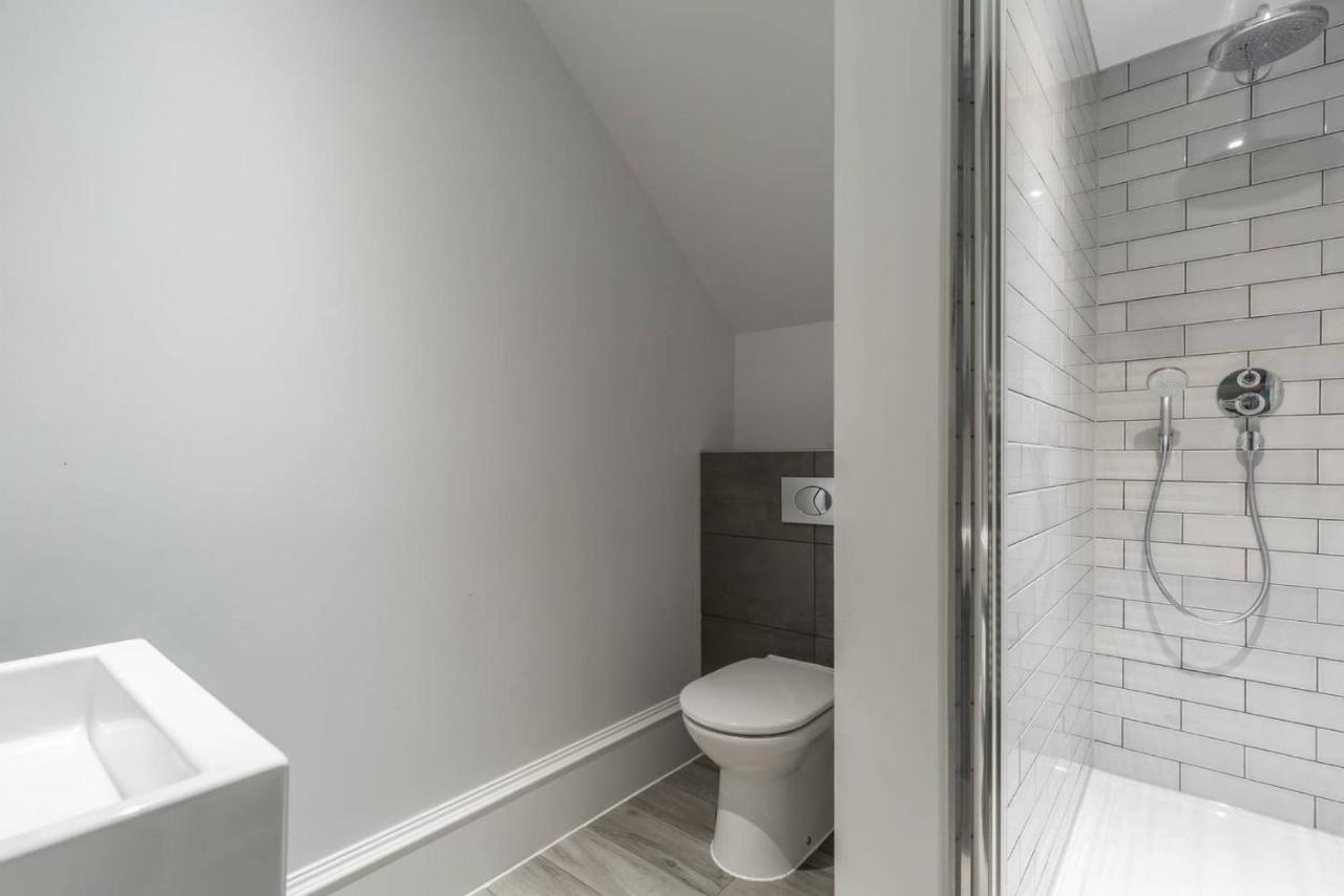 Joivy Luxurious 2Br Home Near Haymarket Station EDI Exteriér fotografie