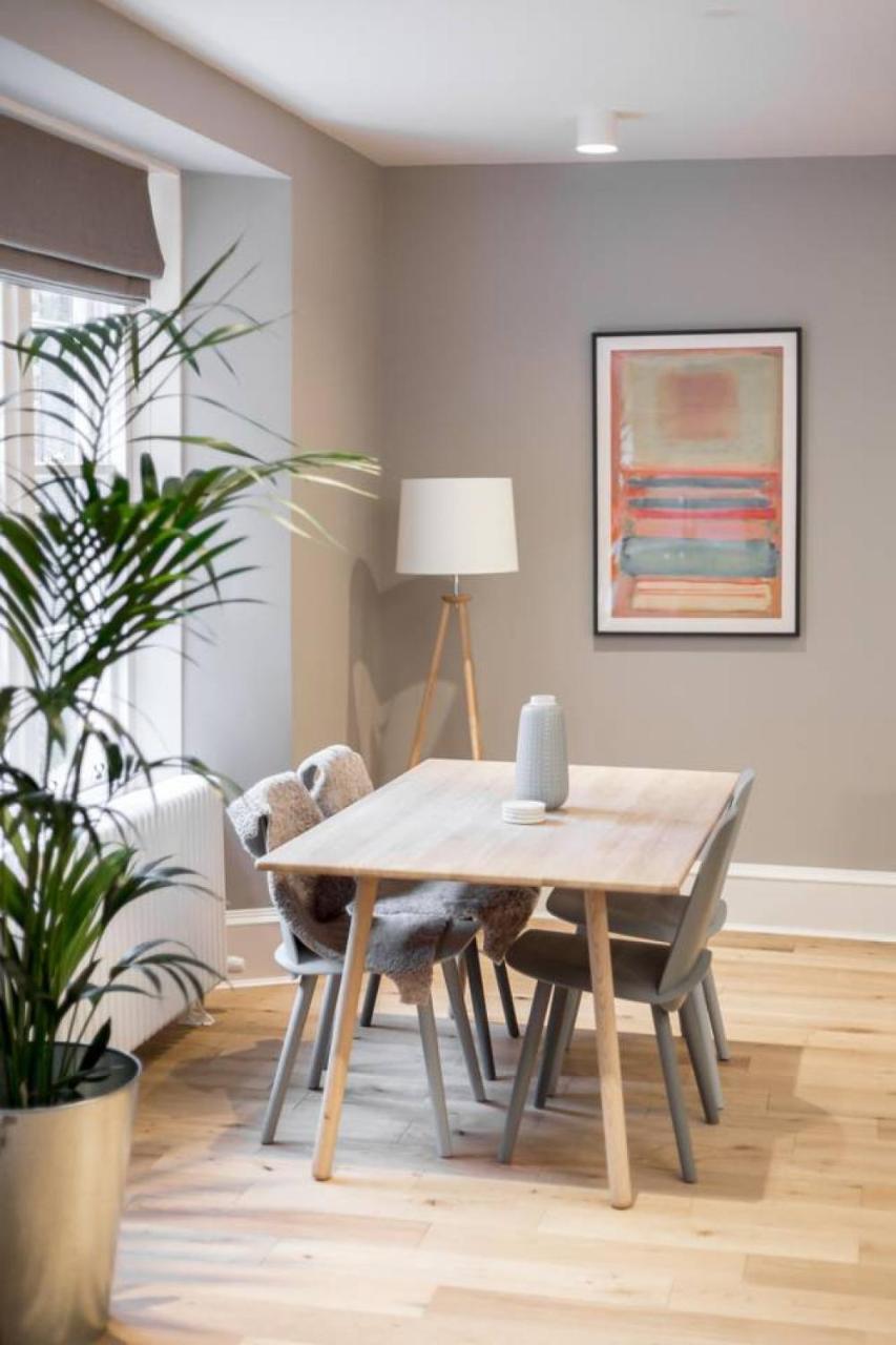 Joivy Luxurious 2Br Home Near Haymarket Station EDI Exteriér fotografie